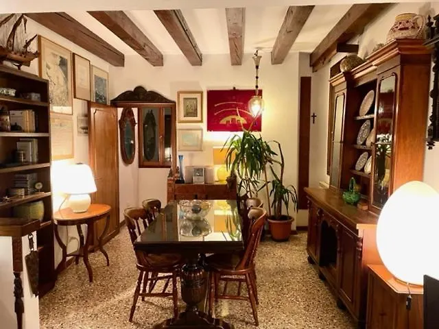 Ca' Della Carita' *